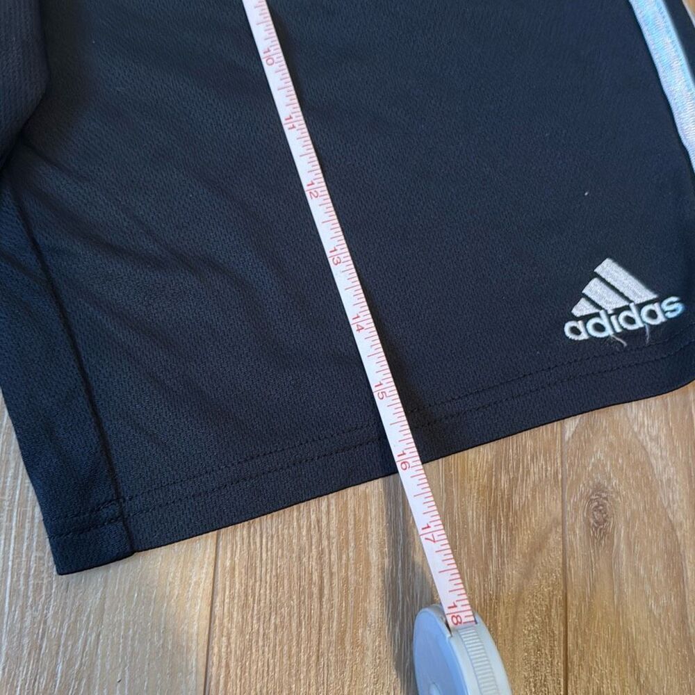Adidas boys classic black and white‎ athletic shorts size medium (10-12) - Picture 6 of 7